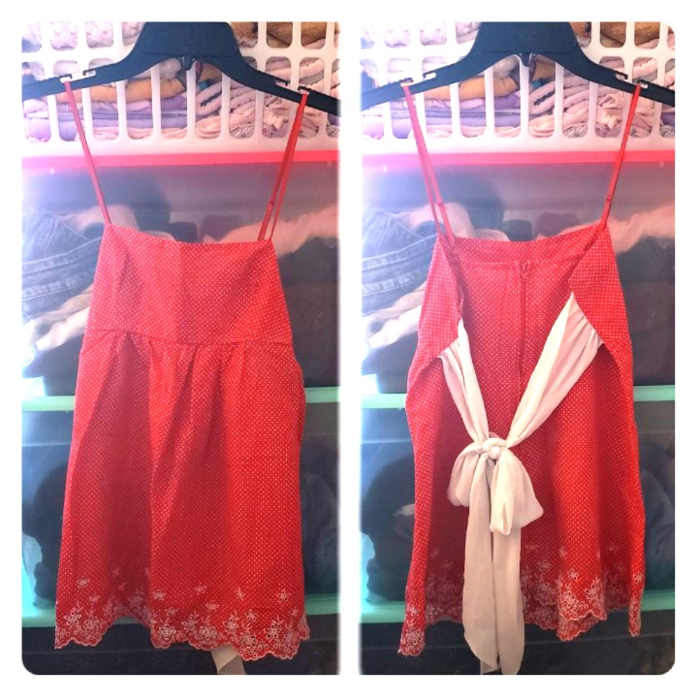 Xi sleeveless top!
